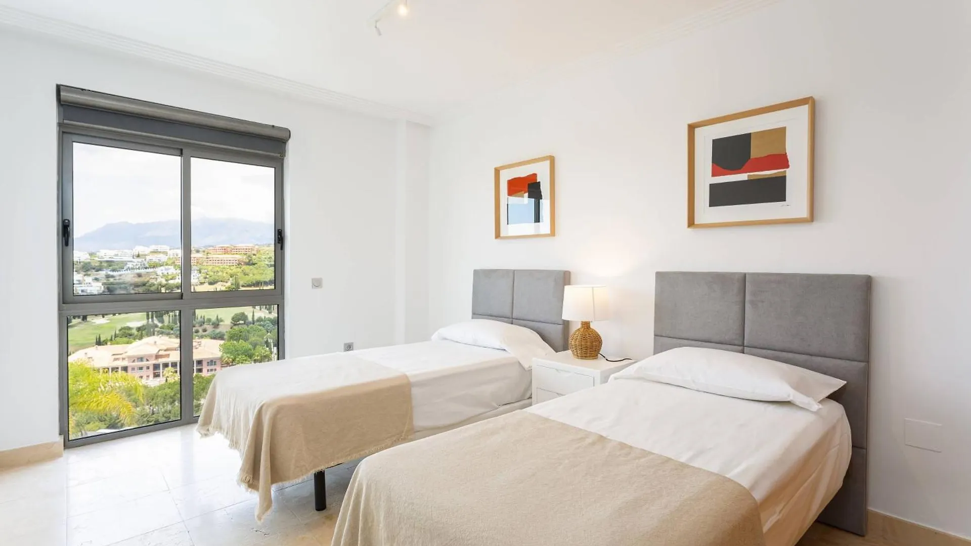 Mediterranean Swing - Acosta 5 Apartment Estepona Spain